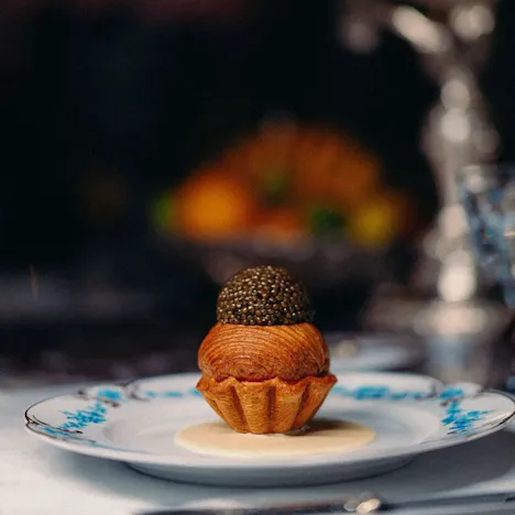 Hotel Plaza Athénée - Jean-Imbert-au-Plaza-Athénée-The-Brioche-Marie-Antoinette-Caviar - Dorchester Collection