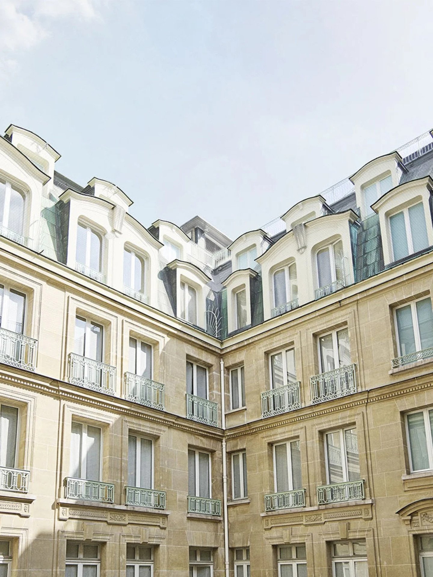 Picture of a courtyard view at Le Meurice