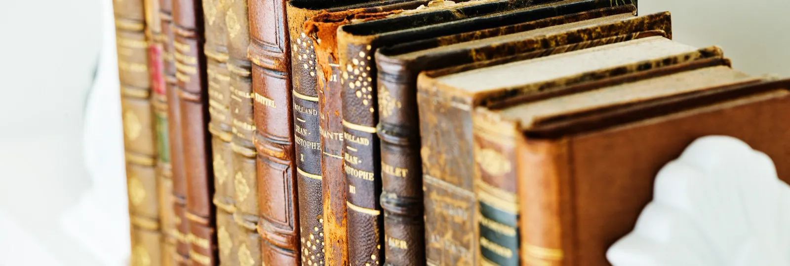 Book collection inside Prestige Suite at Hotel Eden, Rome
