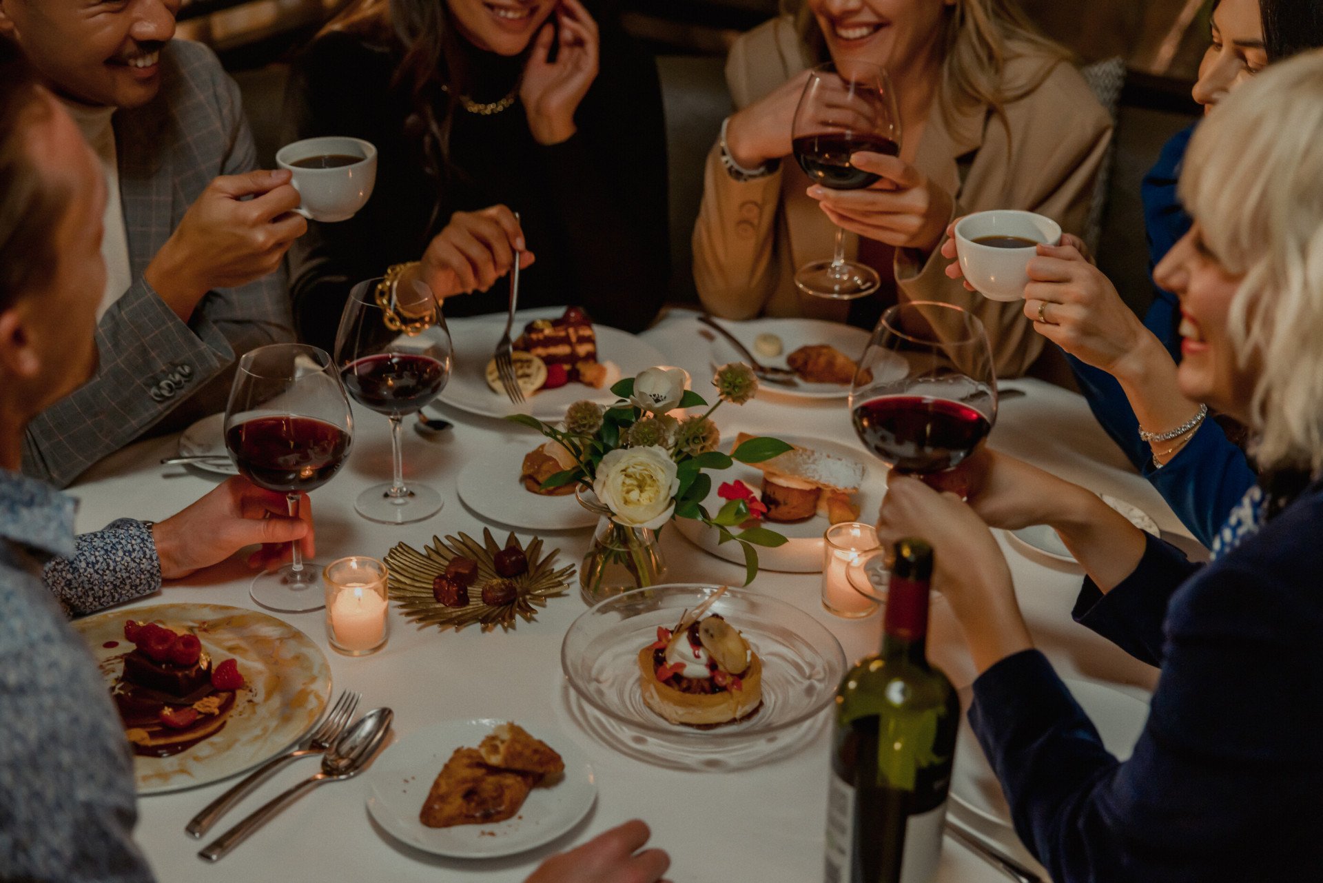 Dining in alcove at The Restaurant at Hotel Bel-Air, Los Angeles