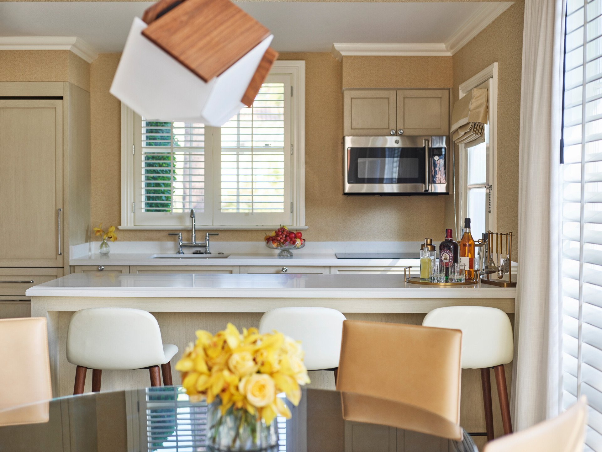 Bungalow 9 Dining Room and Kitchen, The Beverly Hills Hotel, Los Angeles 