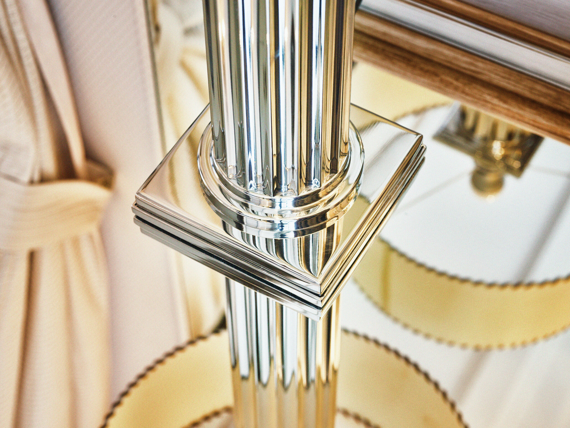 Lamp detail in Imperial Suite 