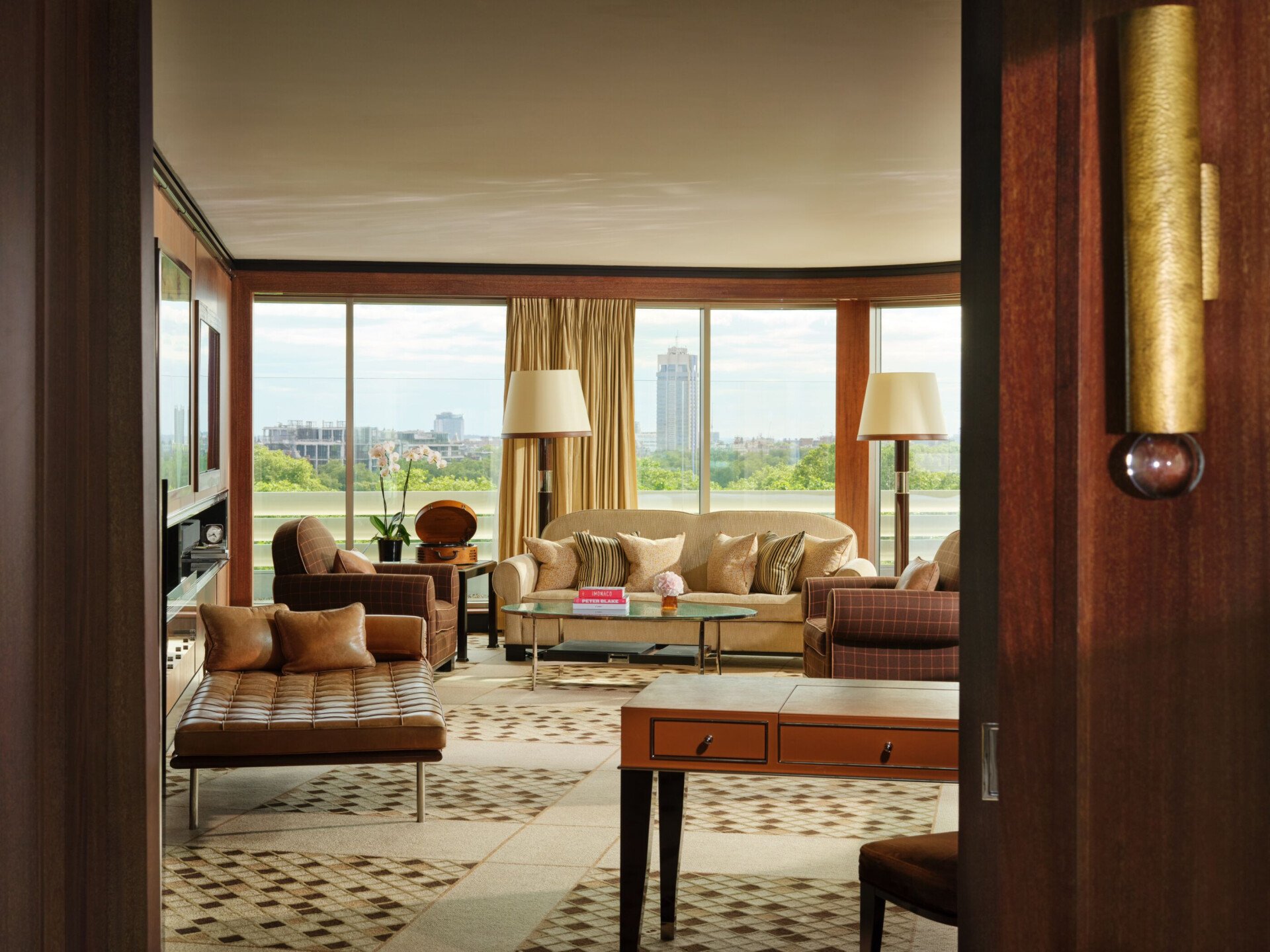 The Penthouse terrace suite in eventing light at 45 Park Lane