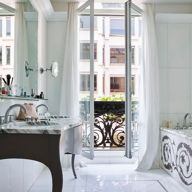 HPA-361-HauteCouture-Suite-Bath-P-HR-by-markread