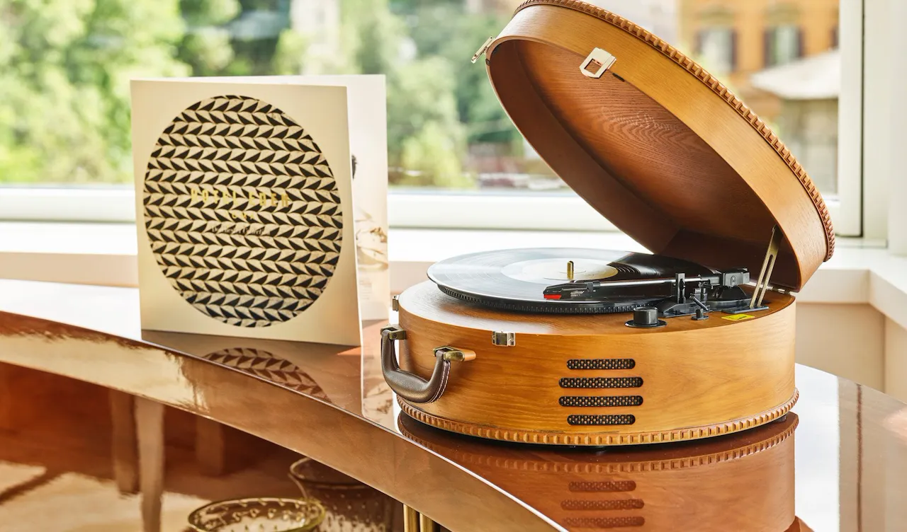 Record player and La Dolce Vita vinyl in Bellavista Penthouse Suite at Hotel Eden, Rome