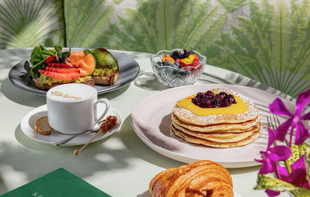 Lunch in the Polo Lounge, Beverly Hills