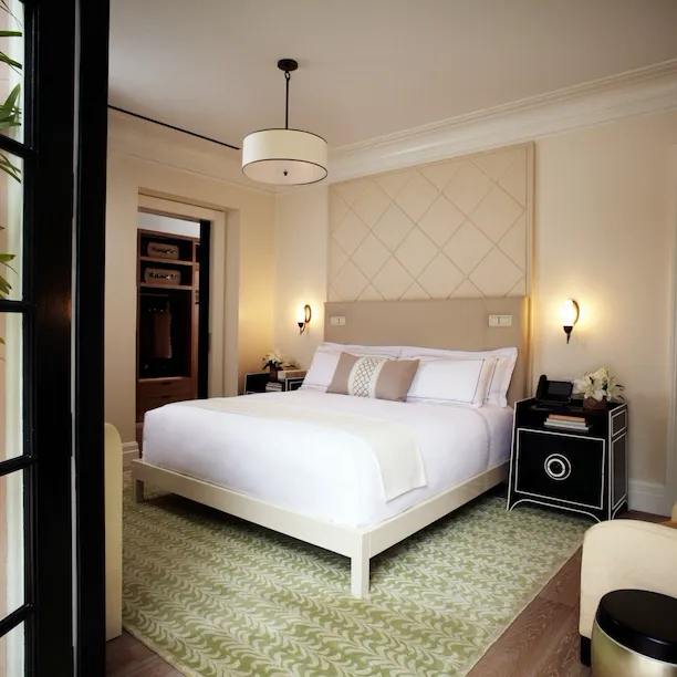 A look inside the Chalon Suite primary bedroom