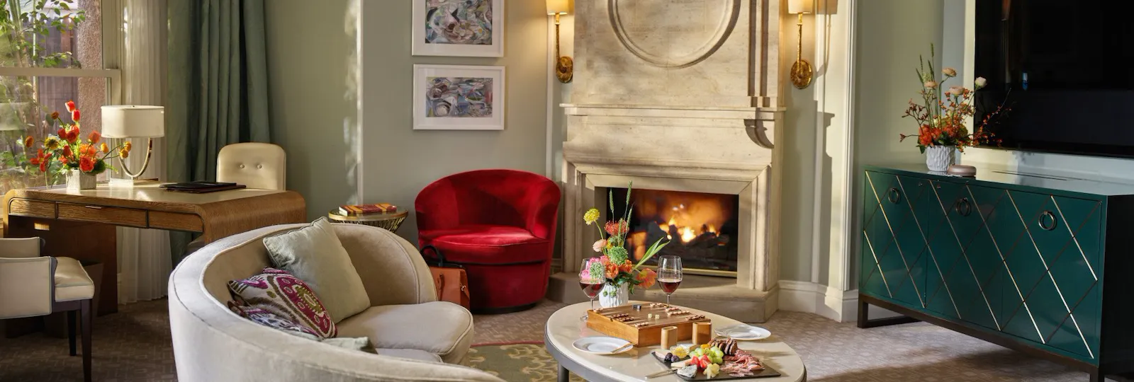 Beverly Hills Suite with Patio at The Beverly Hills Hotel, Beverly Hills, California