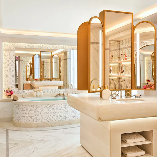 512 Royale Suite - Bathroom