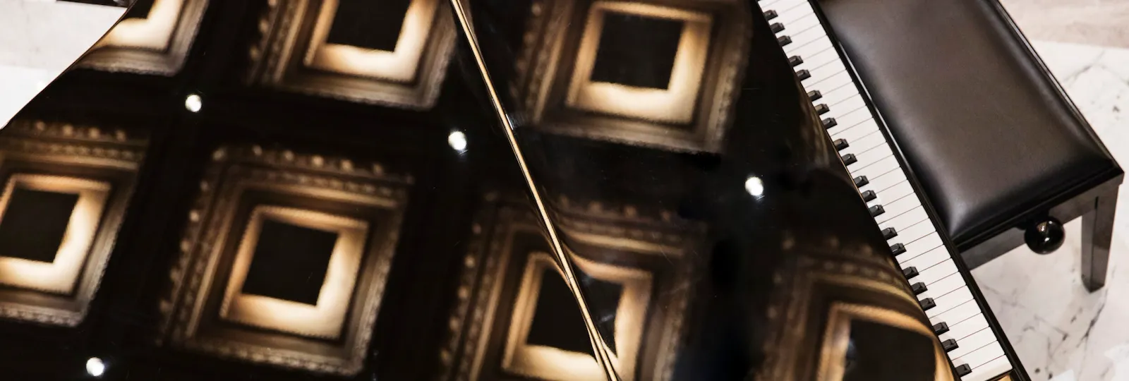 Piano at La Libreria at Hotel Eden, Rome