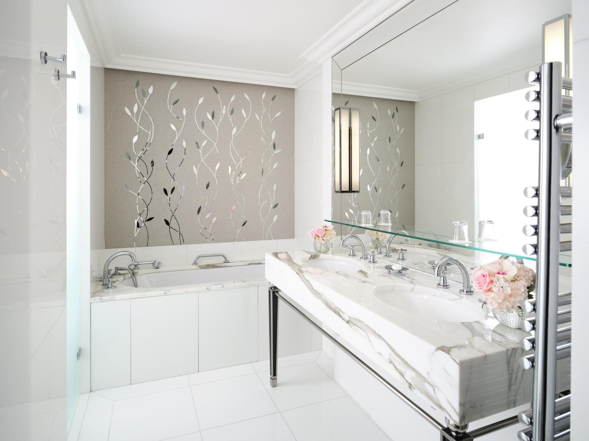 This is the bathroom of the Junior Suite Av. Montaigne View #312 at the Plaza Athénée.