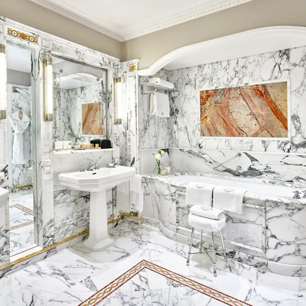 Marble bathroom in the presidential appartment at Le Meurice, Paris.
