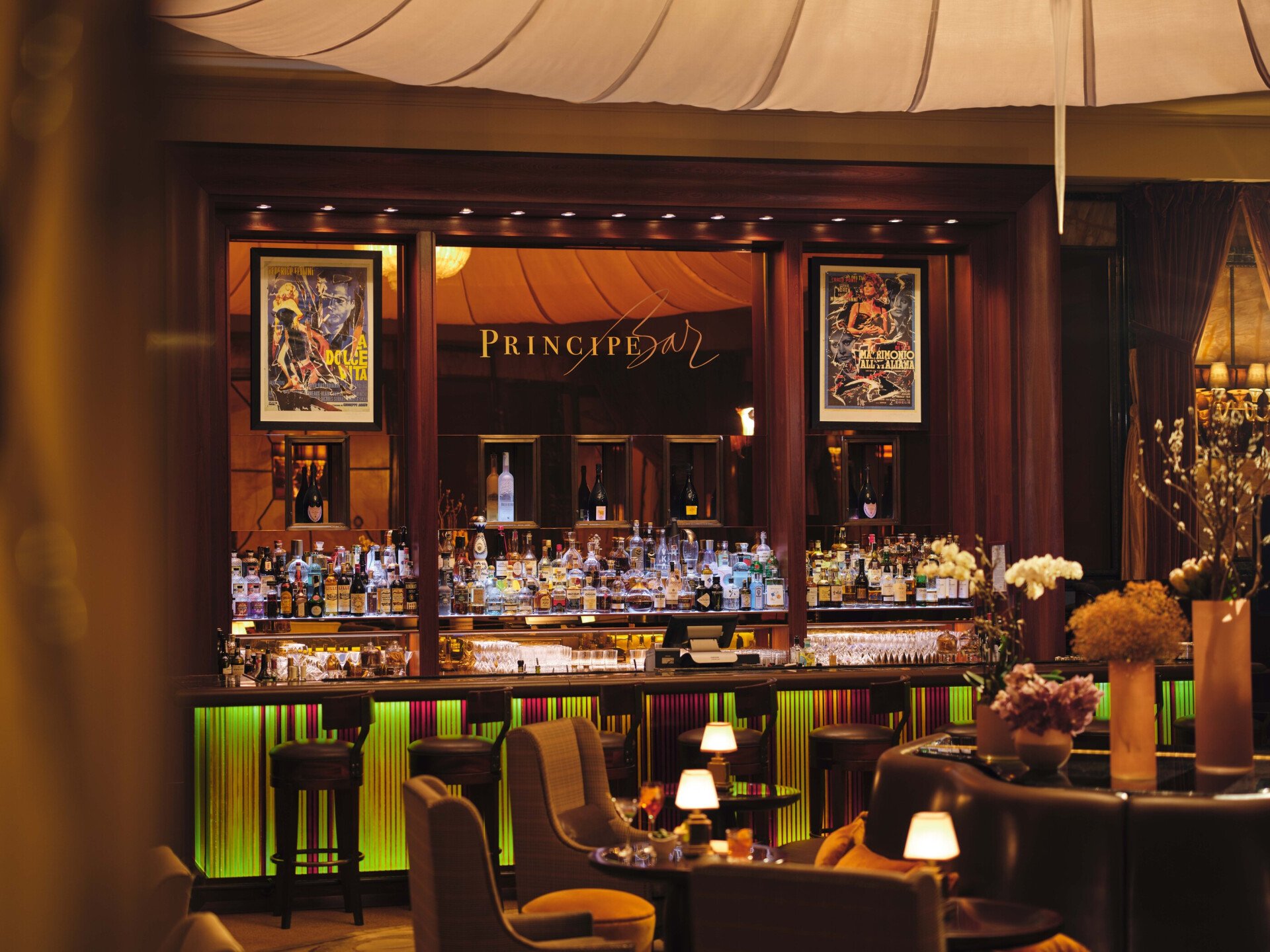 View of the Principe Bar showing its design