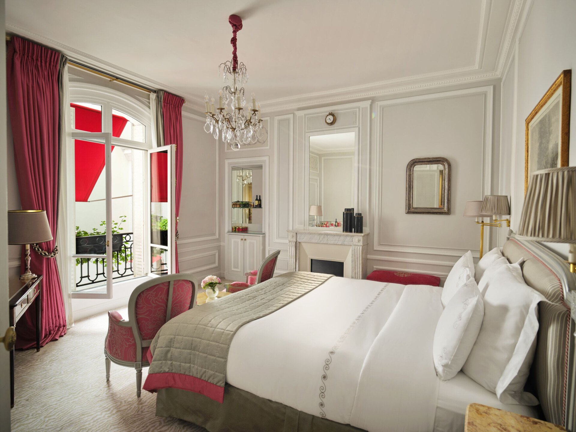 This is the bedroom of the Superior Room #454 at the Plaza Athénée. 