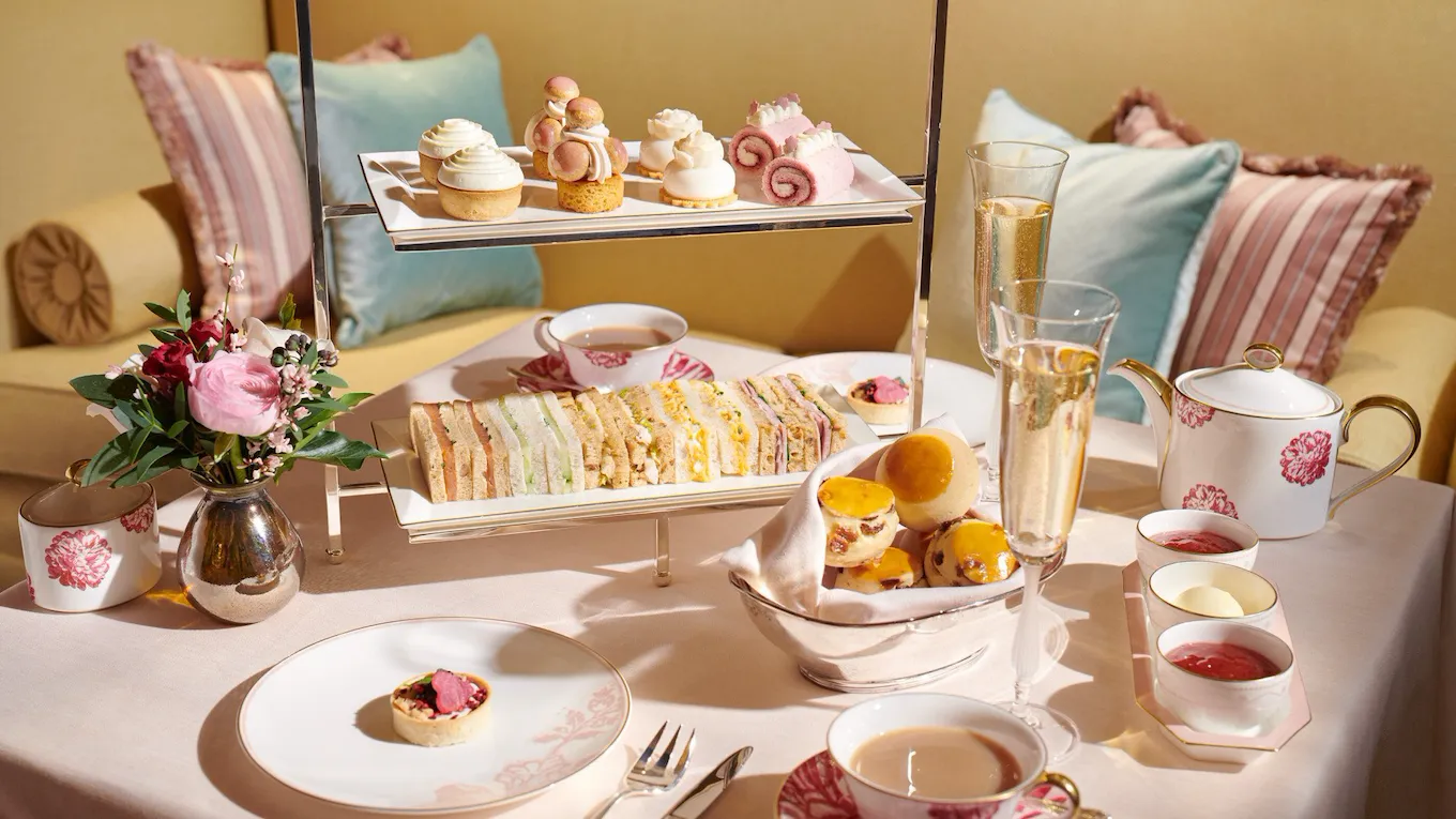 Valentine's day afternoon tea in The Promenade at The Dorchester.