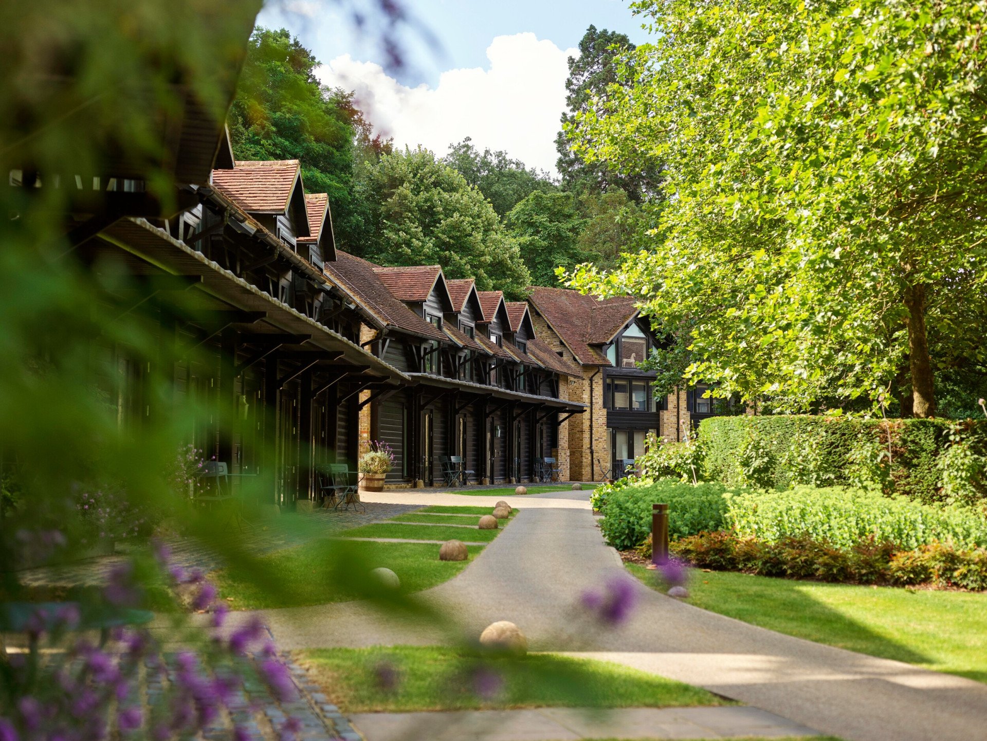 Coworth Park-Stables-Summer-highres