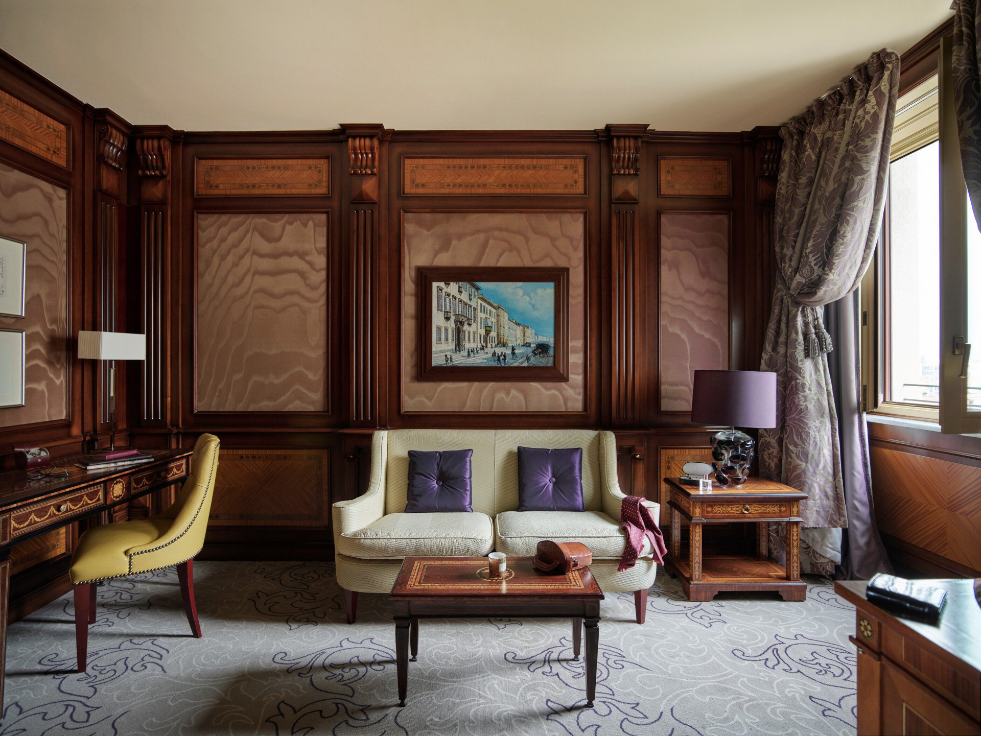 Junior Suite Living room