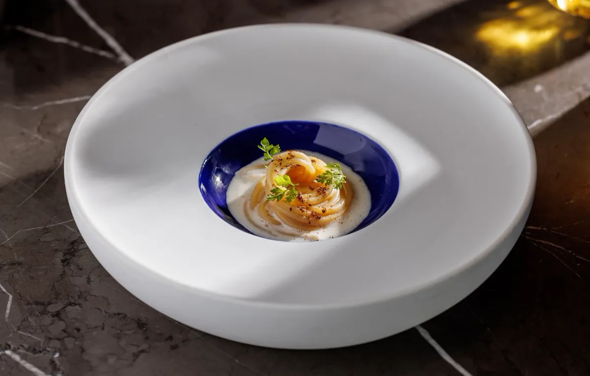 Fettuccine in cheese sauce