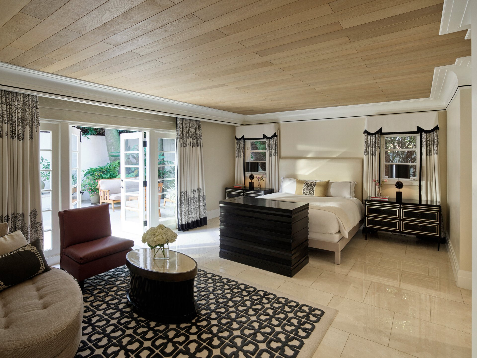 Stone Canyon Suite guestroom