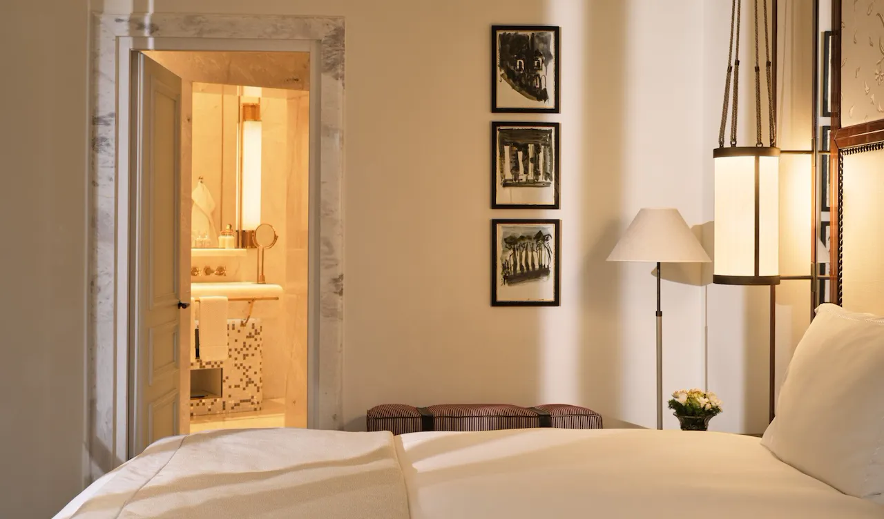 Eden Suite bedroom with bathroom