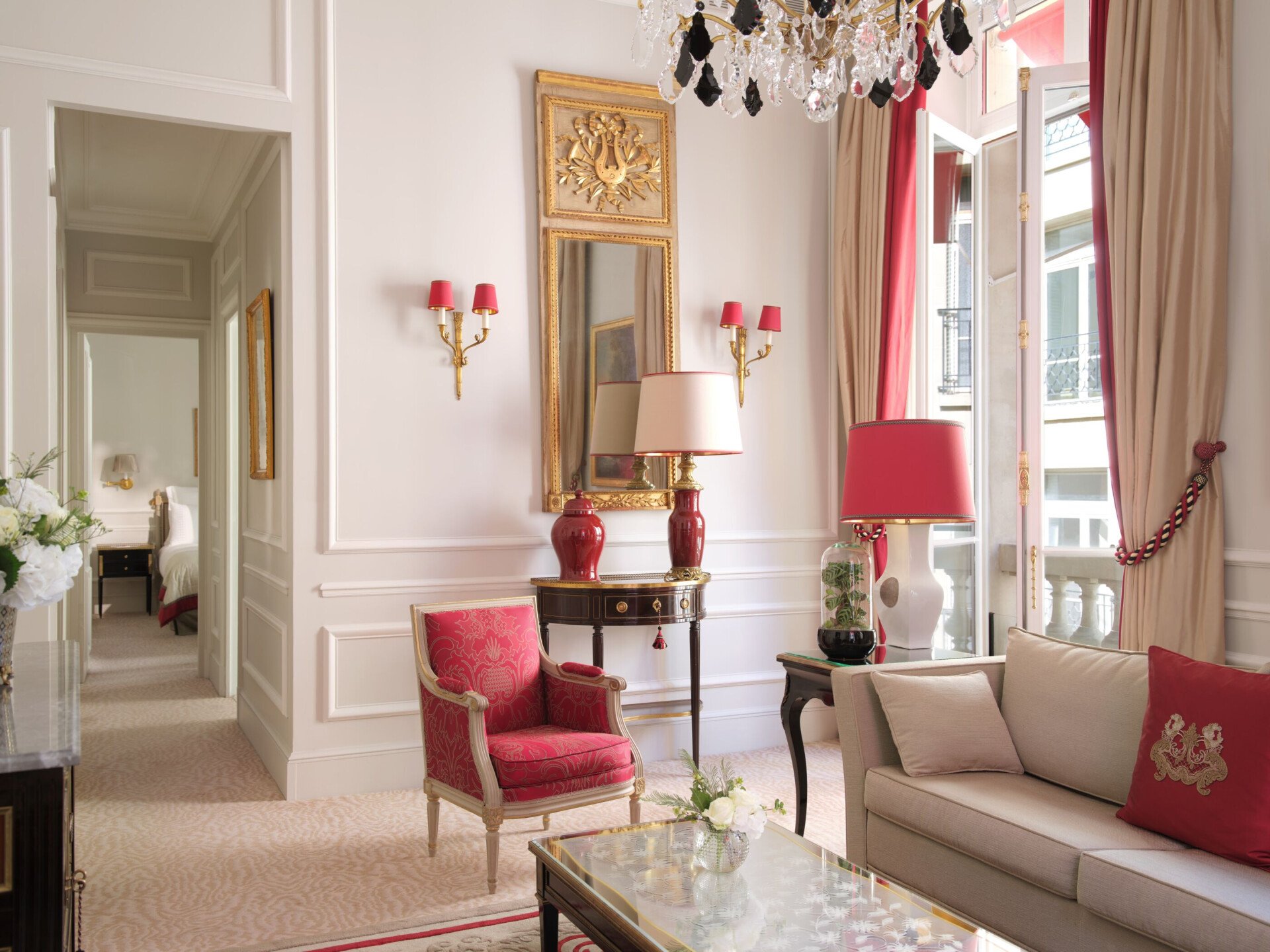 This is the lounge of the Superior Suite #218 at the Plaza Athénée with a view on the bedroom. 