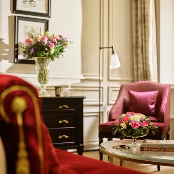 Details of Junior suite living room