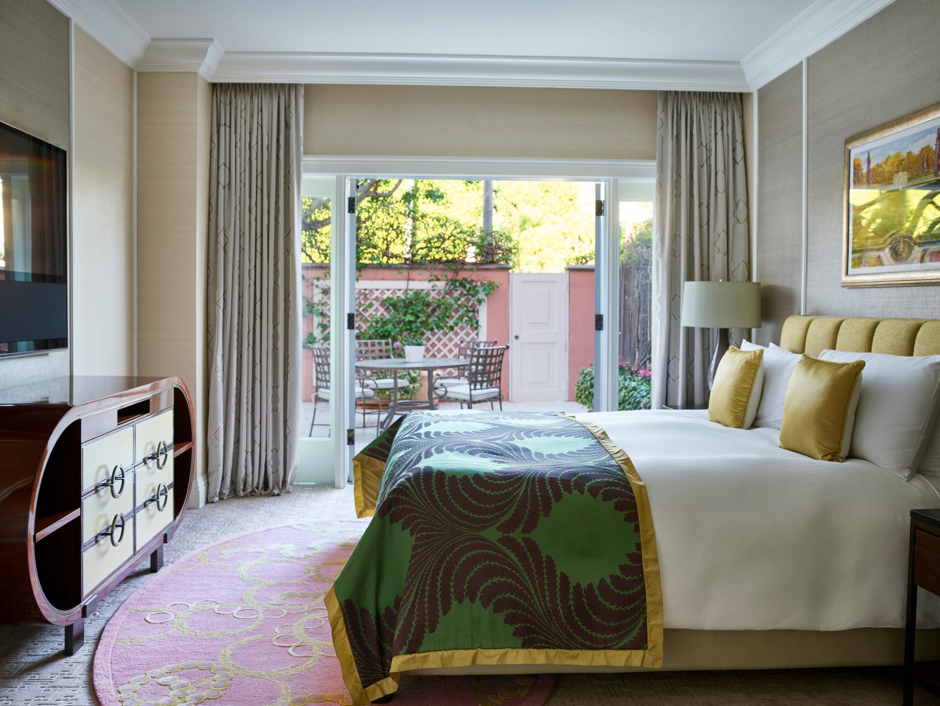 Grand Deluxe Suite Bedroom 