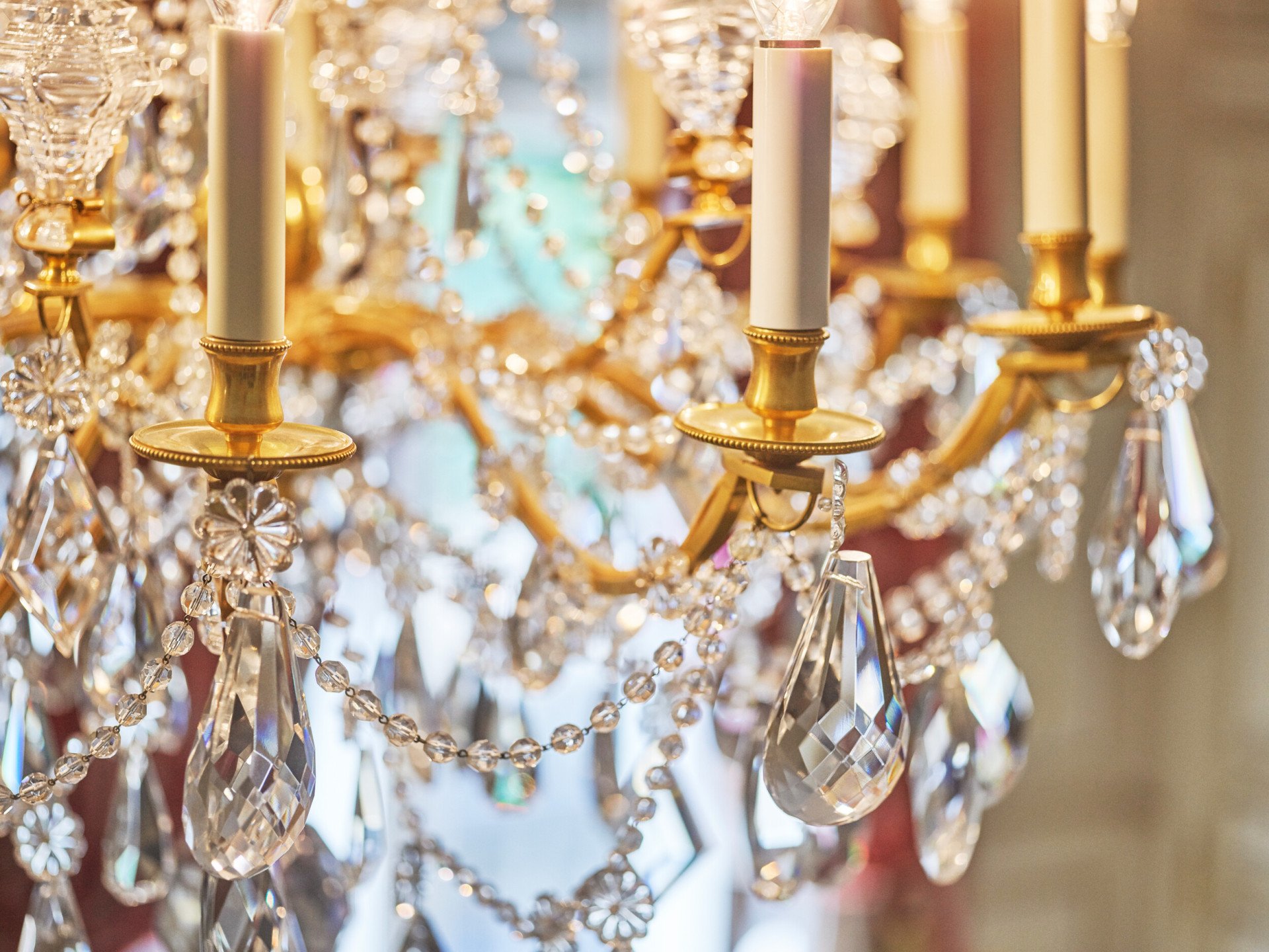 Closeup of the chandelier in the presidential appartment at Le Meurice, Paris.