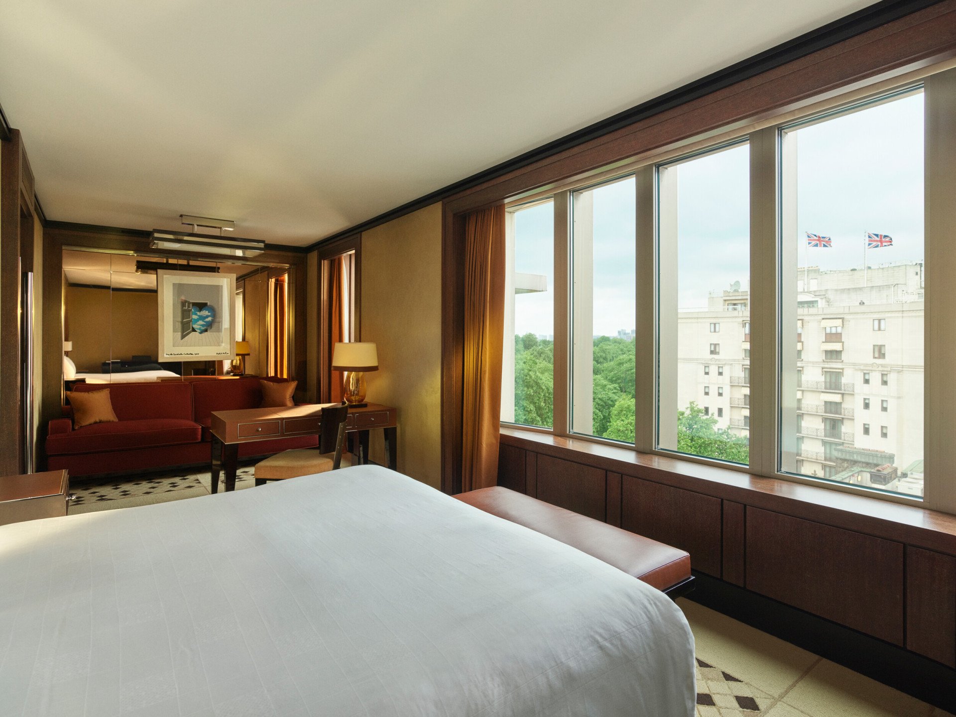 45 Park Lane-Deluxe Room-Bedroom