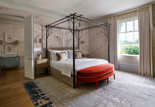 Coworth Park-Mansion House Premium Suite-Arbuthnot-bedroom-highres