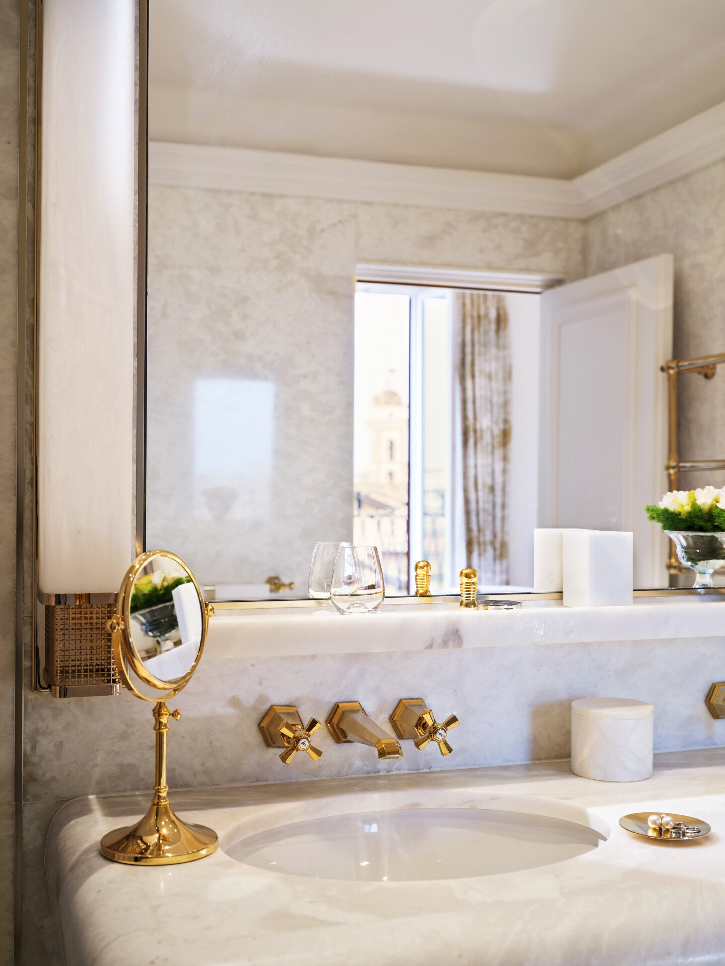La Grande Bellezza suite bathroom