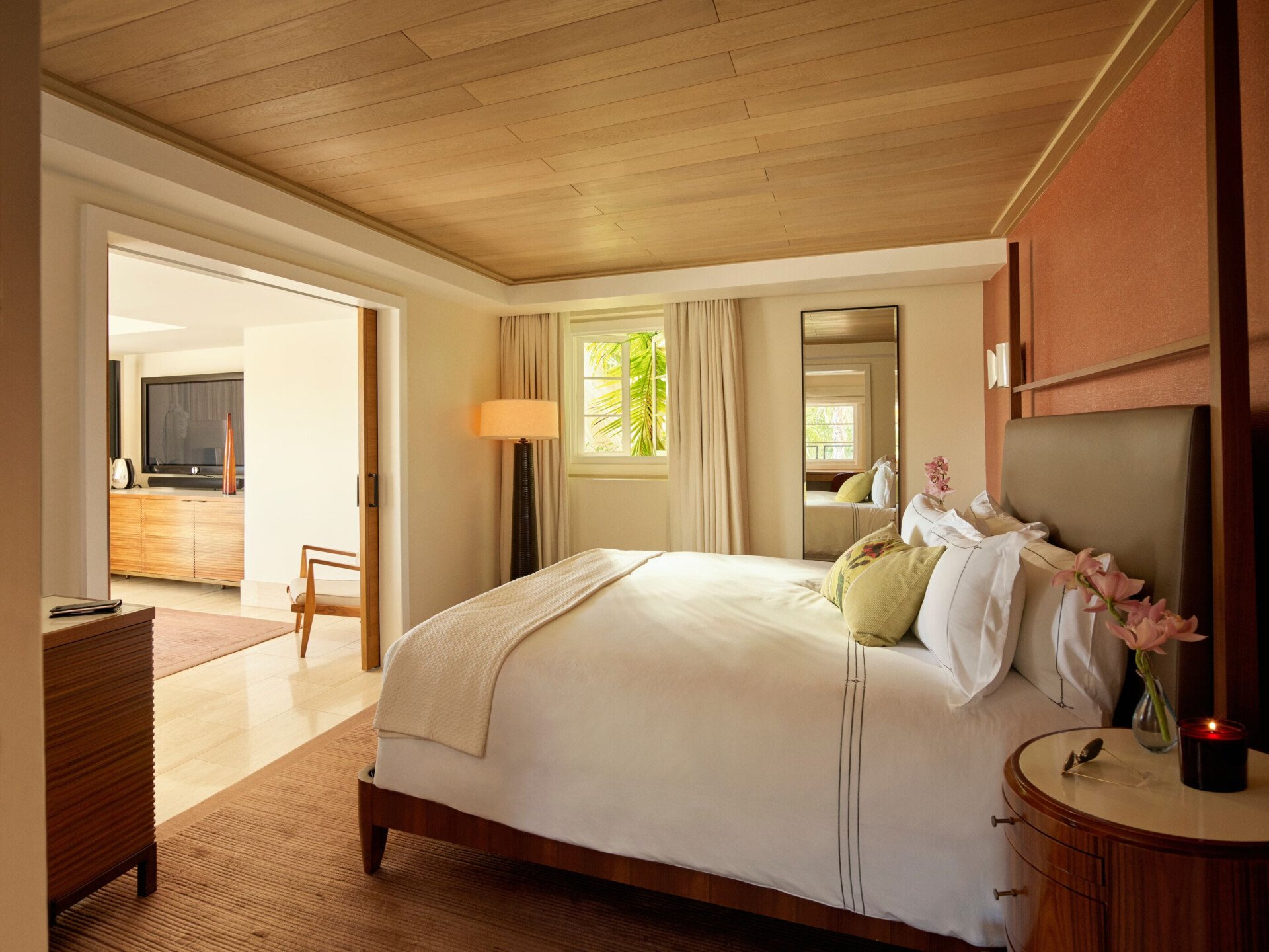 Premiere Canyon Suite Master Bedroom