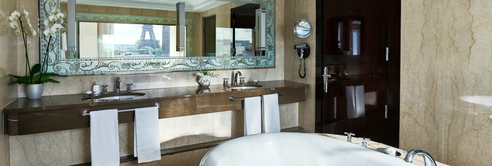 HPA-868-878-SignatureEiffel-Suite-Bath-HR-by-markread