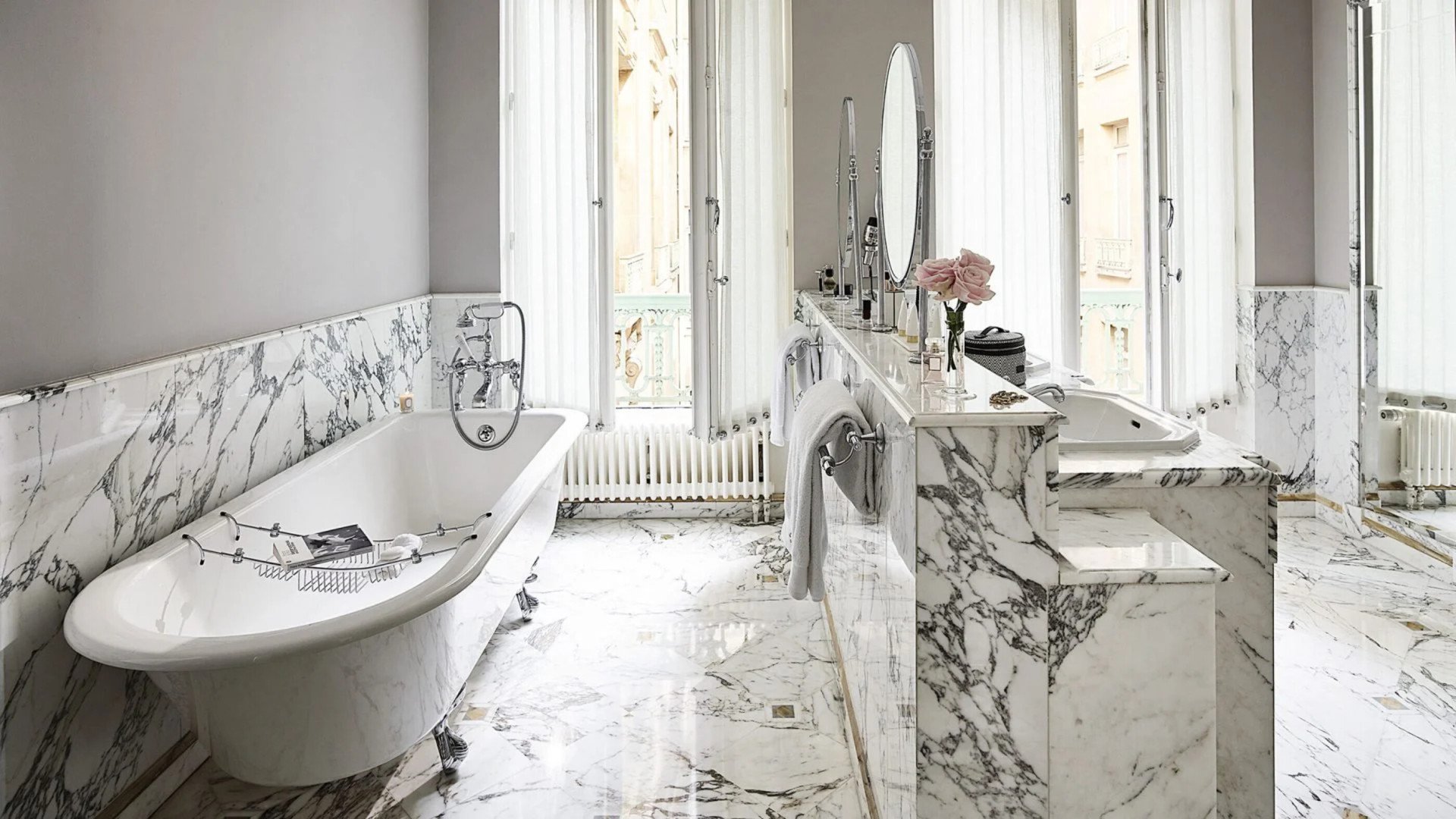 Picture of the Executive Room's bathroom