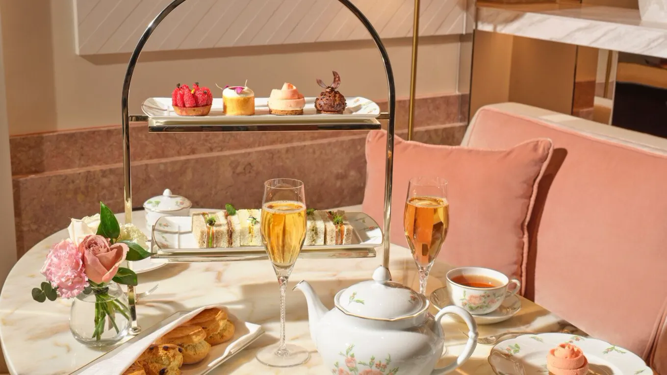 Afternoon tea pastries at The Gallery, The Lana - Dorchester Collection