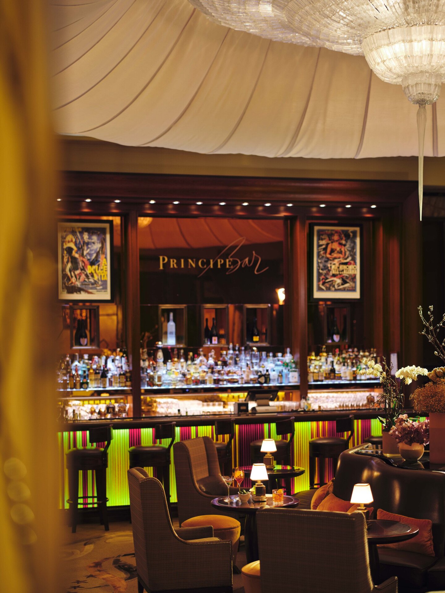 View of the Principe Bar showing its design