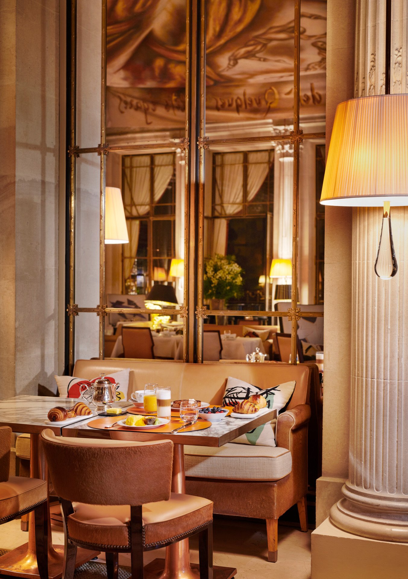 Large view of table breakfast at Restaurant Le Dali at Le Meurice, Paris - Dorchester Collection