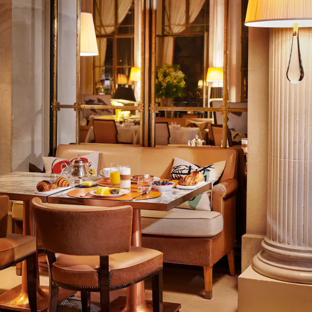 Large view of table breakfast at Restaurant Le Dali at Le Meurice, Paris - Dorchester Collection